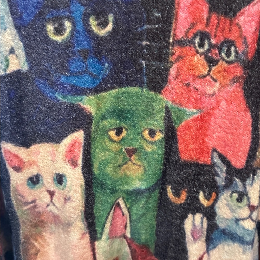 Amazon Kitty Print Sweater - Picture 4 of 4
